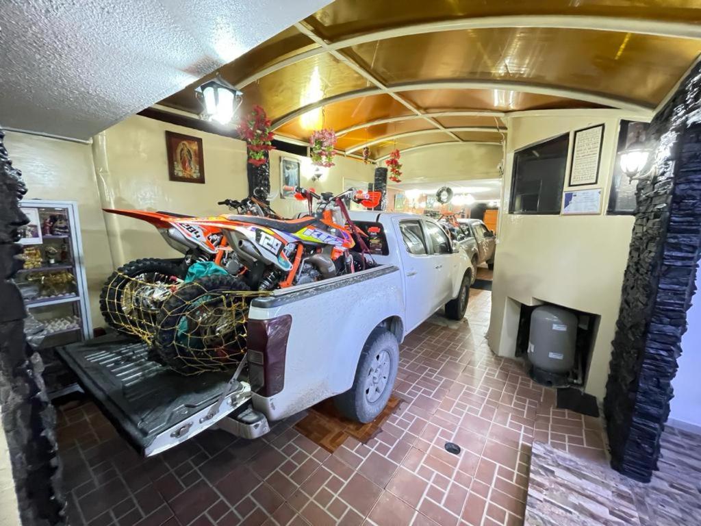 Hostal Rosita Latacunga Kültér fotó