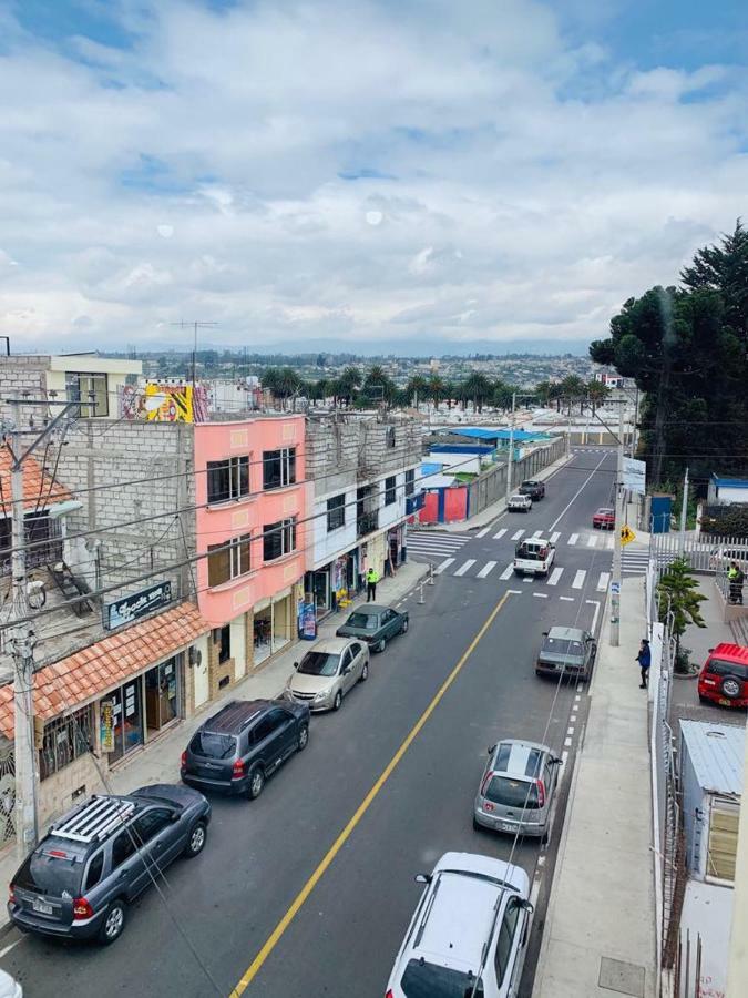 Hostal Rosita Latacunga Kültér fotó